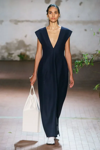 Look 2